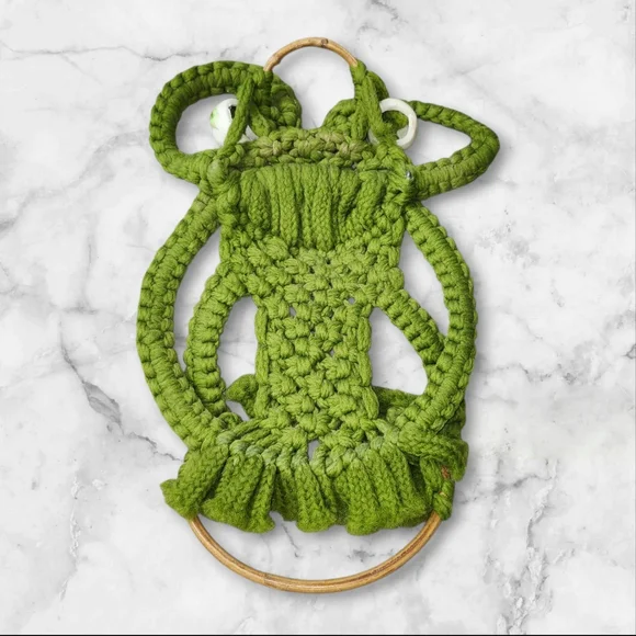 Vintage Frog Macrema Towel Holder - Picture 2 of 5